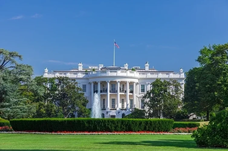 2023